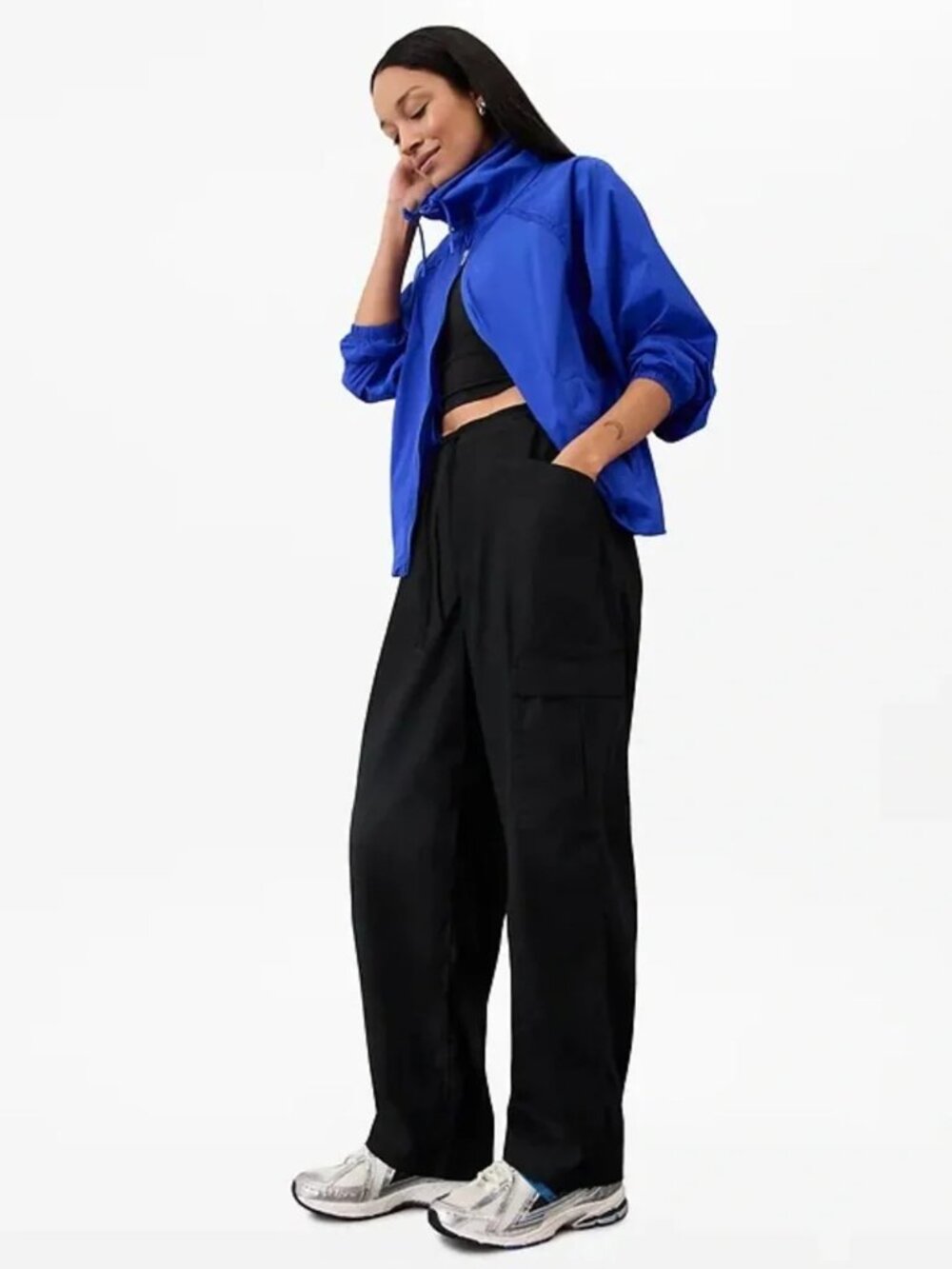 NEW Athleta Black Paradise Mid Rise Straight Leg Cargo Pants Lightweight